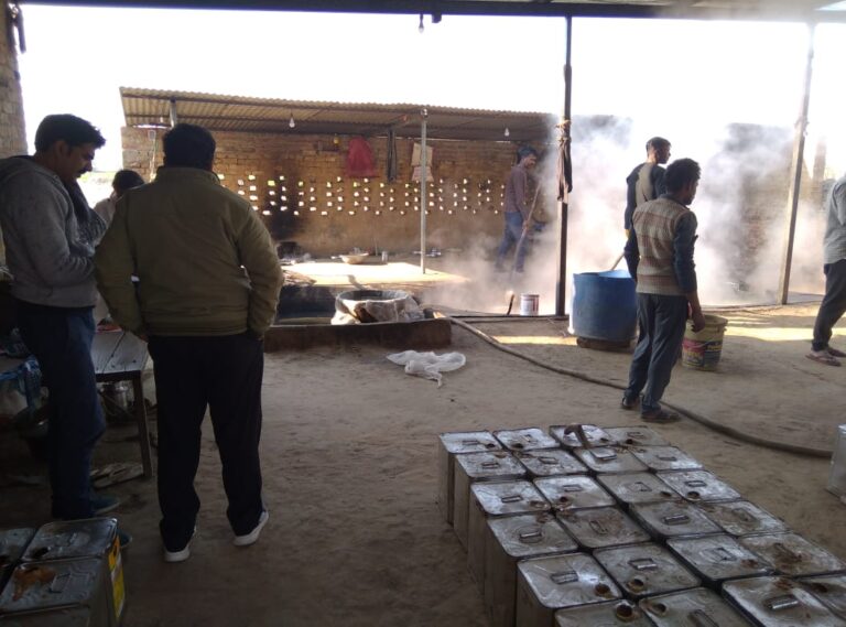 BUDAUN NEWS: खाद्य सुरक्षा अधिकारियों ने सन्देह के आधार पर 11 नमूने भरे