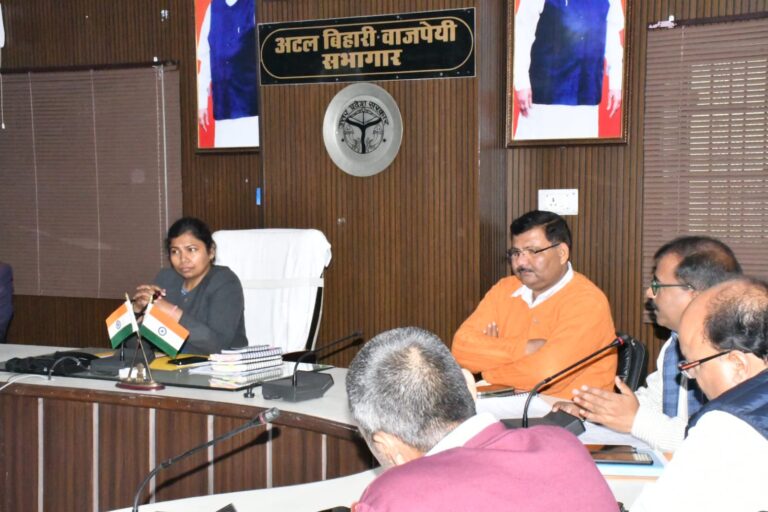 BUDAUN NEWS: 15 फरवरी को होगा शक्ति कार्यशाला का आयोजन, डीएम ने की तैयारियों की समीक्षा