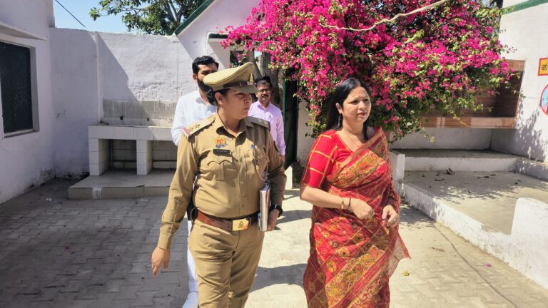 BADAUN NEWS: महिलाएं व्हाट्सएप व ईमेल पर भी दर्ज करा सकती हैं शिकायत