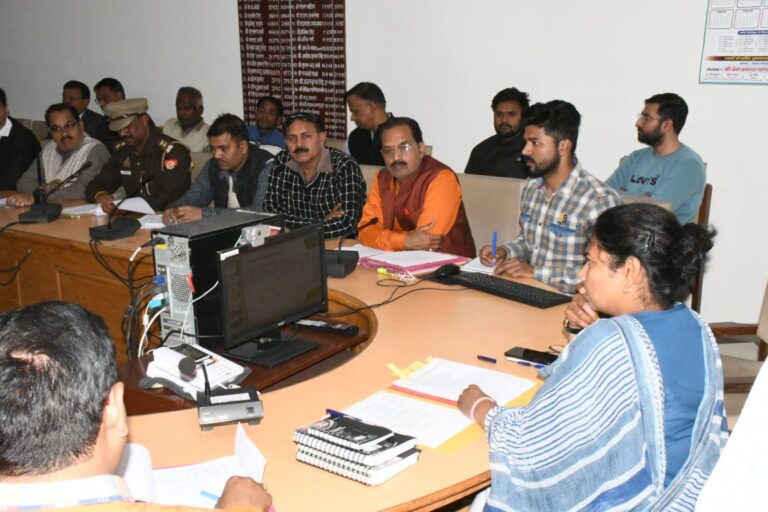 BUDAUN NEWS:हेलमेट व सीट बेल्ट का प्रयोग न करने वालों के विरूद्ध चलेगा विशेष चैकिंग अभियान