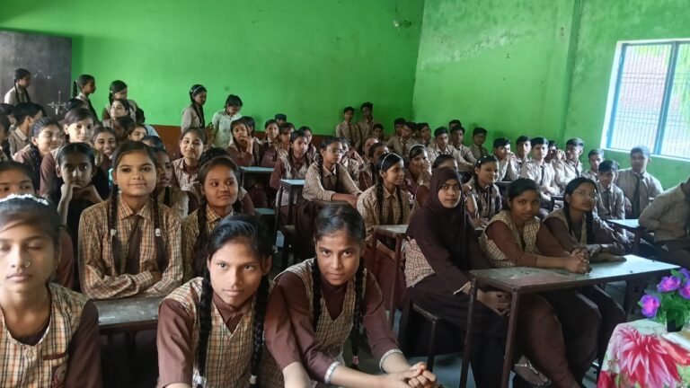 फिरोजाबाद: “ऑपरेशन जागृति फेज-04” के तहत 33 स्थानों पर महिलाओं व बालिकाओं को किया गया जागरूक