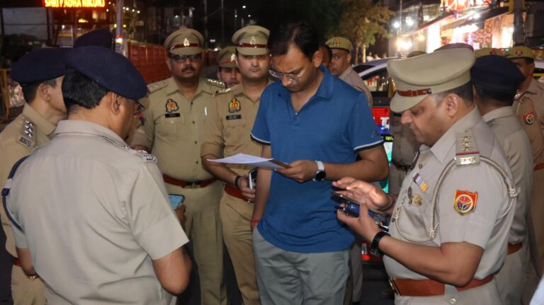MATHURA: अक्षय तृतीया पर्व को लेकर मथुरा पुलिस सतर्क, क्षेत्र में होटलों, ढाबों और सार्वजनिक स्थलों पर सघन चेकिंग अभियान