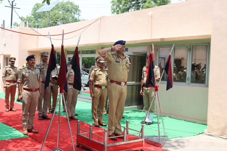अपर पुलिस महानिदेशक व पुलिस उप महानिरीक्षक मेरठ का बुलन्दशहर दौरा: अपराध नियंत्रण, कानून व्यवस्था व मॉक ड्रिल की तैयारियों की गहन समीक्षा