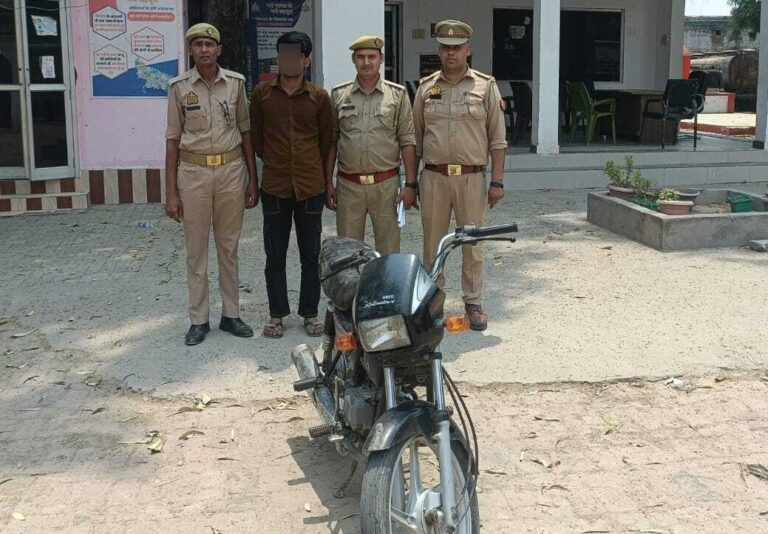 बुलन्दशहर:ककोड़ पुलिस को बड़ी सफलता, वाहन चोर गिरफ्तार – चोरी की मोटरसाइकिल बरामद