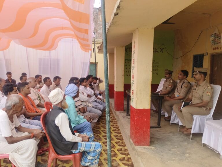 इंडो-नेपाल बॉर्डर क्षेत्र मदारगढ़ में ग्राम सुरक्षा समिति की बैठक संपन्न, सीमावर्ती सुरक्षा पर हुआ मंथन