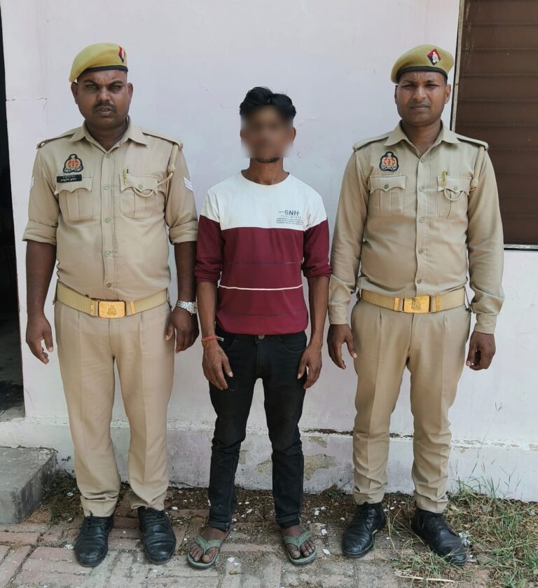 जनपद भदोही: गोपीगंज में महिला की हत्या करने वाला आरोपी गिरफ्तार, हत्या में प्रयुक्त धारदार हथियार बरामद