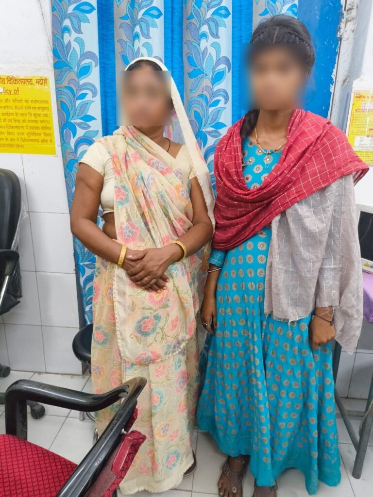 जनपद भदोही: चैन चोरी की घटना का सफल अनावरण, दो महिला अभियुक्ता गिरफ्तार