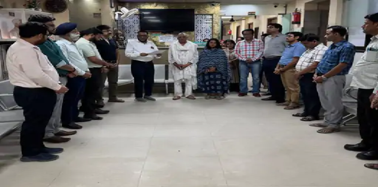 बदायूं : इंडियन मेडिकल एसोसिएशन (IMA) ने वरिष्ठ दंत चिकित्सक डॉ. बृजेंद्र कुमार वार्ष्णेय के निधन पर जताया शोक