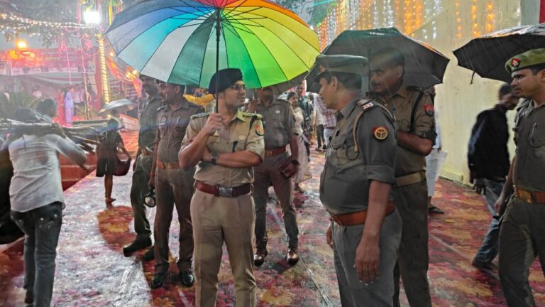 छठ पर्व से पहले सोनभद्र पुलिस अलर्ट! एसपी अभिषेक वर्मा ने घाटों का किया निरीक्षण — सुरक्षा इंतज़ामों की खुद की समीक्षा