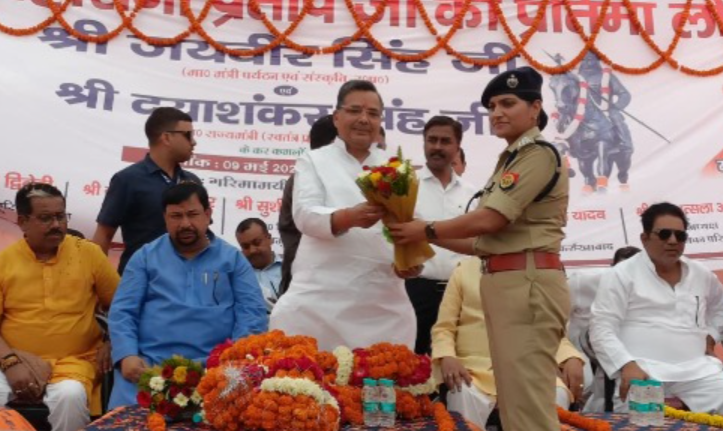 “फतेहगढ़ रोडवेज बस स्टैंड पर महाराणा प्रताप की प्रतिमा का भव्य अनावरण”